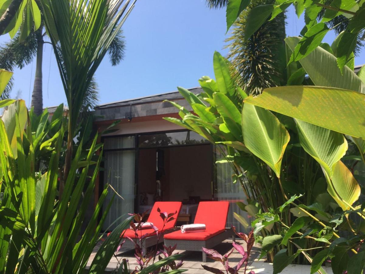 Le Chien Rouge Hotel Lovina  Ngoại thất bức ảnh