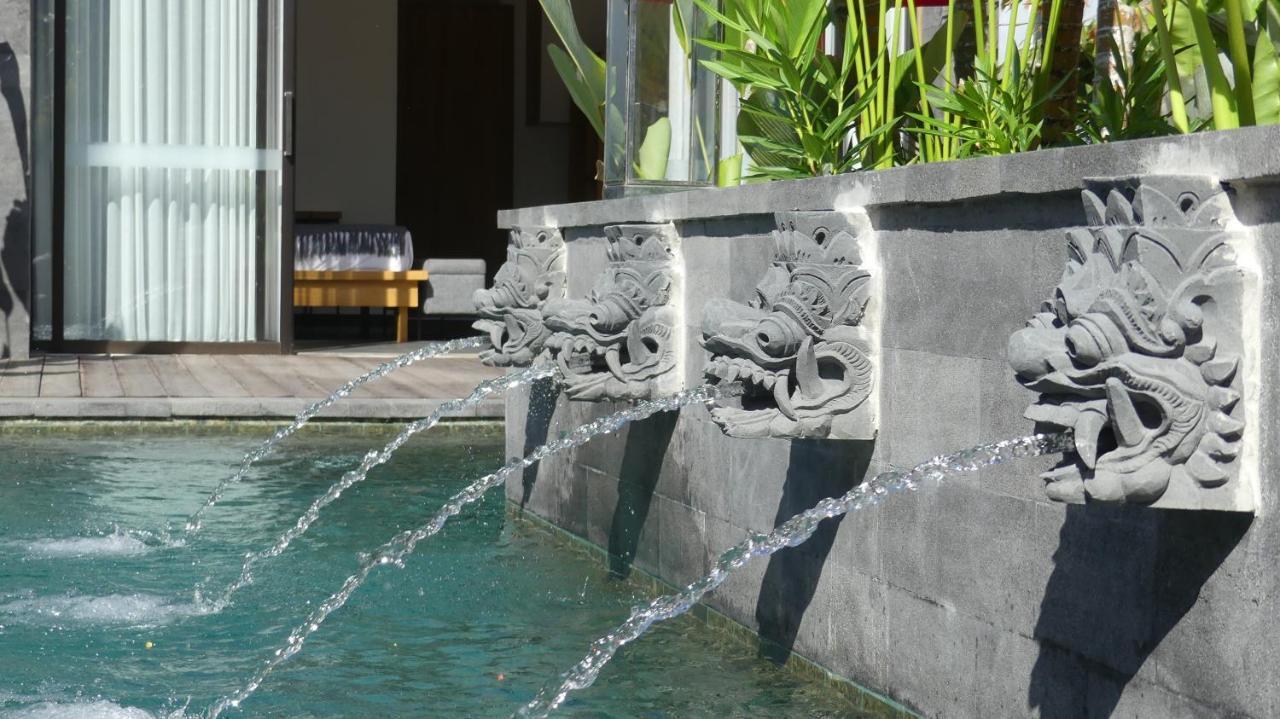 Le Chien Rouge Hotel Lovina  Ngoại thất bức ảnh